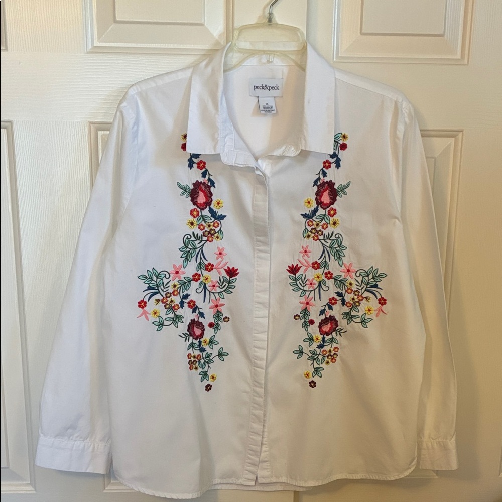 Peck & Peck White Shirt with Colorful Floral Embroidery